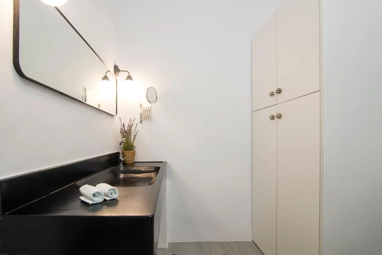 Vakantiehuis Casa La Limonera. Townhouse With Pool For Up To 6 Persons In Santanyi Villa