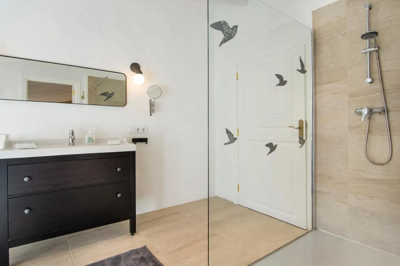 Casa La Limonera. Townhouse With Pool For Up To 6 Persons In Santanyi Villa